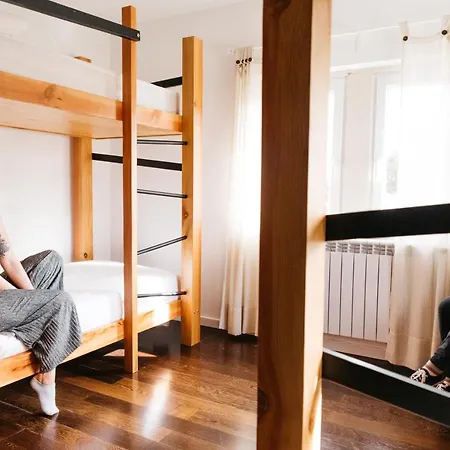 Surf Cascais - Surf Hostel *