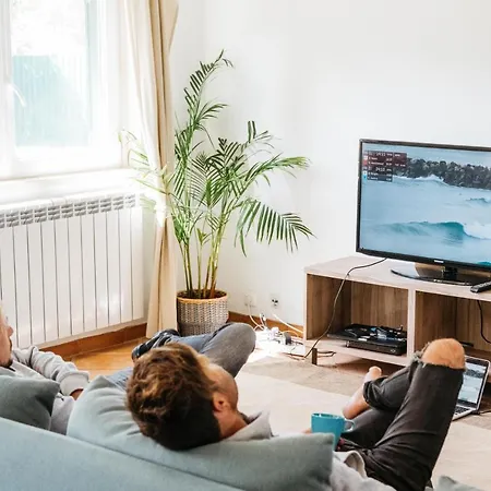 Surf Cascais - Surf Hostel